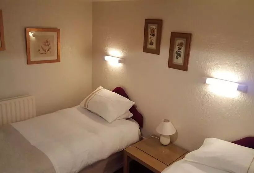 پانسیون Sakura Edinburgh Guest House