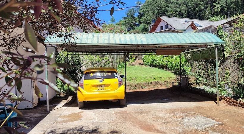 פנסיון Andrews Hostel