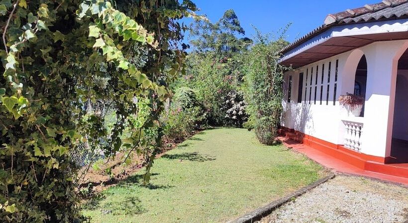 פנסיון Andrews Hostel