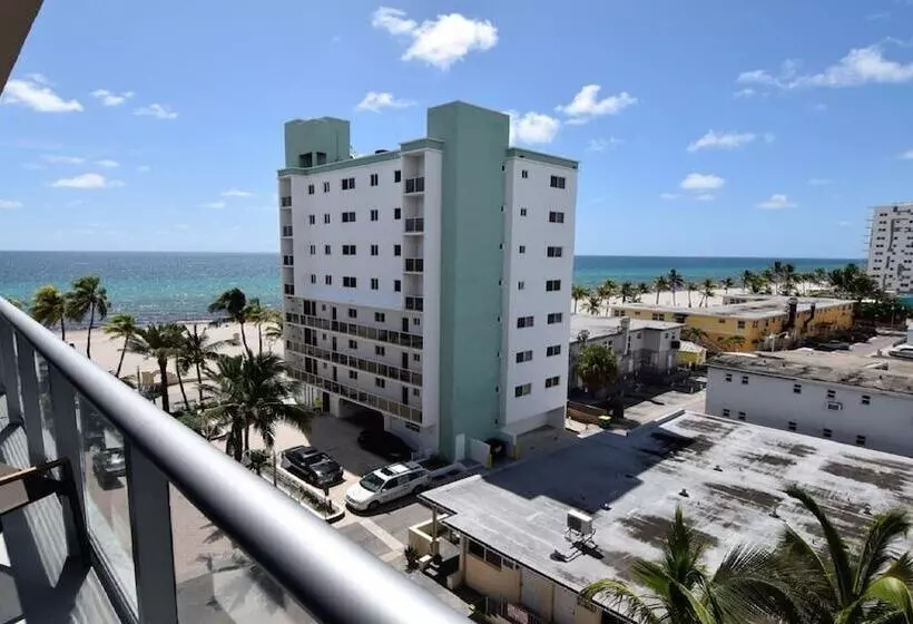 هتل Hollywood Bliss Studio Balcony Beach View