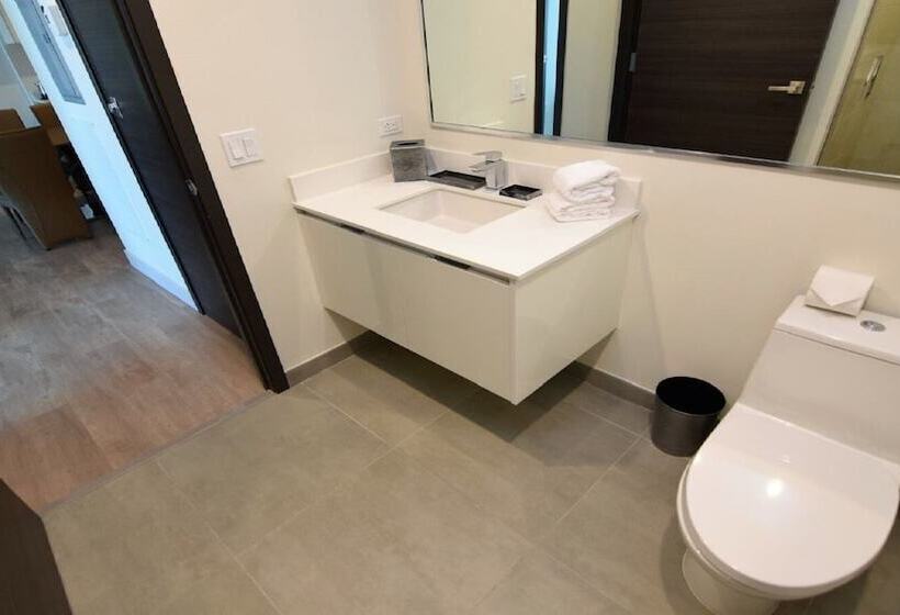 Отель Hollywood Bliss Studio Balcony Beach View