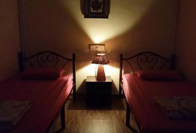 Muntri House   Hostel