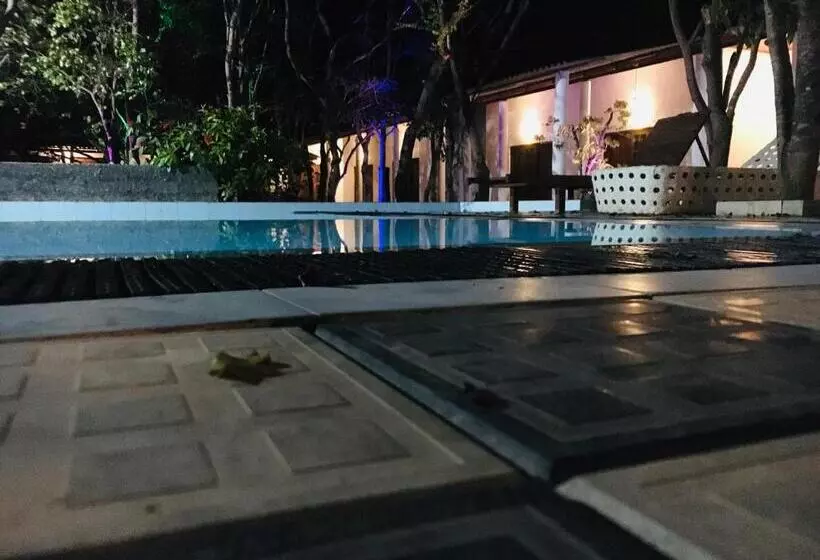 Alikele Hotel & Resort