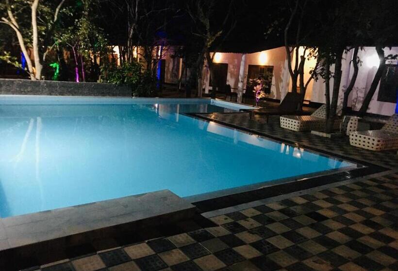 Alikele Hotel & Resort