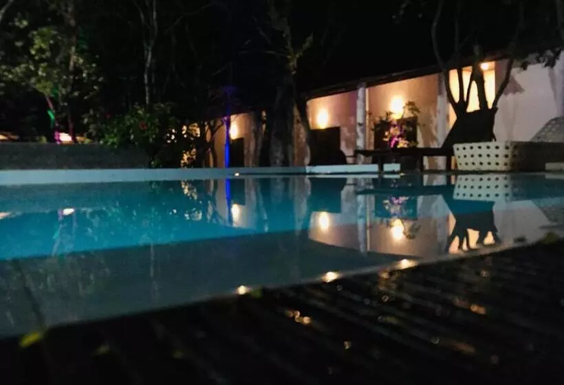 Alikele Hotel & Resort