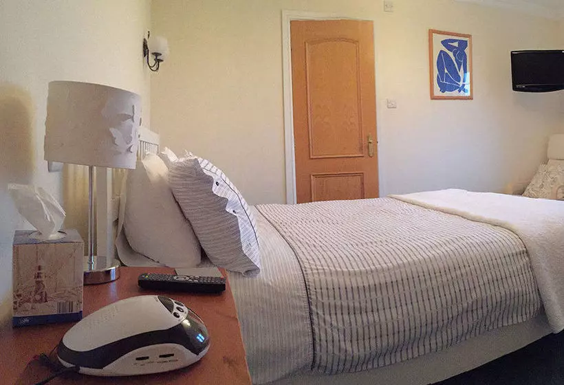 تختخواب و صبحانه A Room In The Country