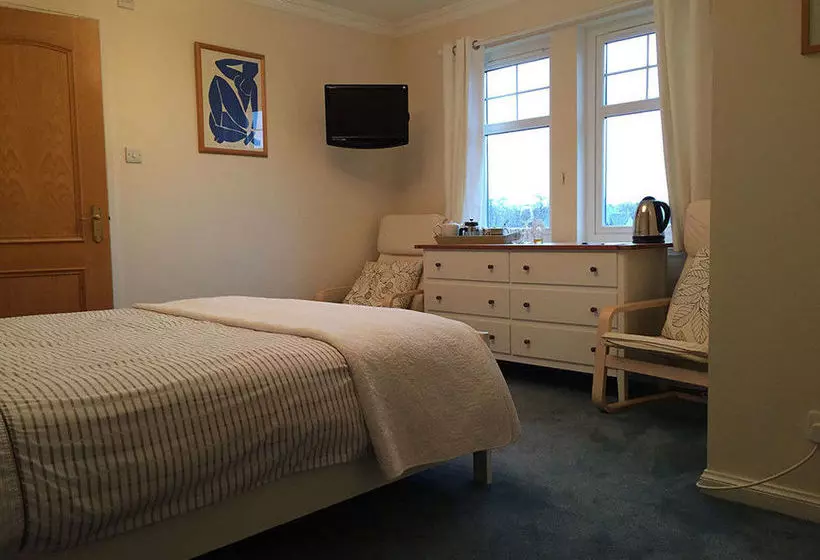 تختخواب و صبحانه A Room In The Country