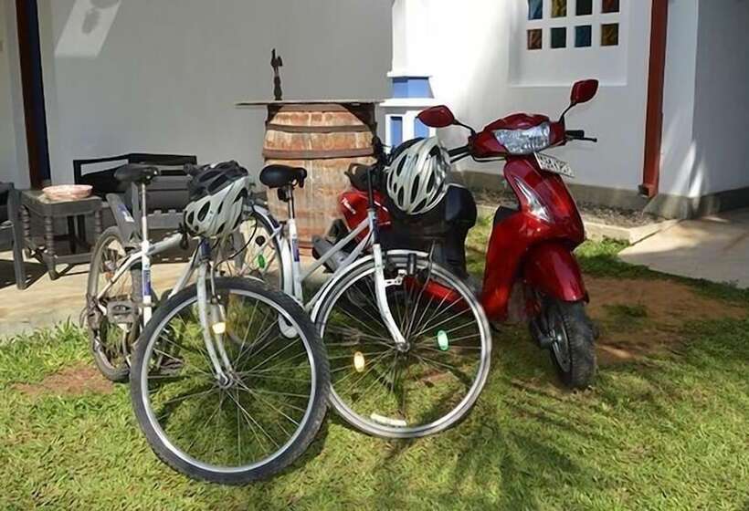 Bed and Breakfast Feel Beach Villa