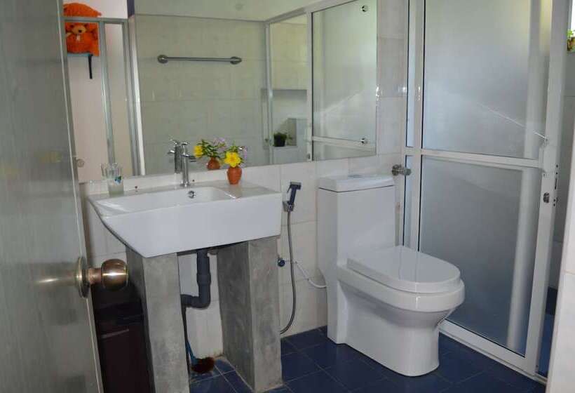 Bed and Breakfast Feel Beach Villa