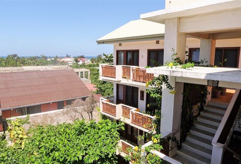 فندق Agos Boracay Rooms + Beds