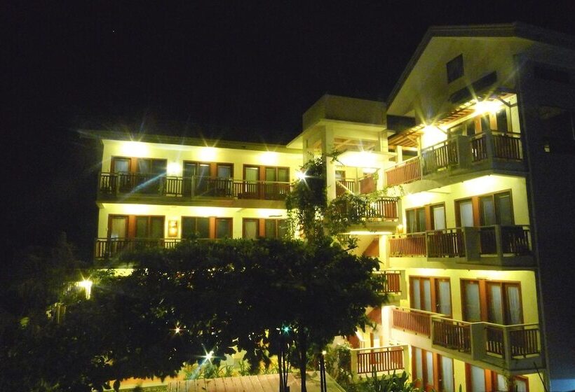 فندق Agos Boracay Rooms + Beds