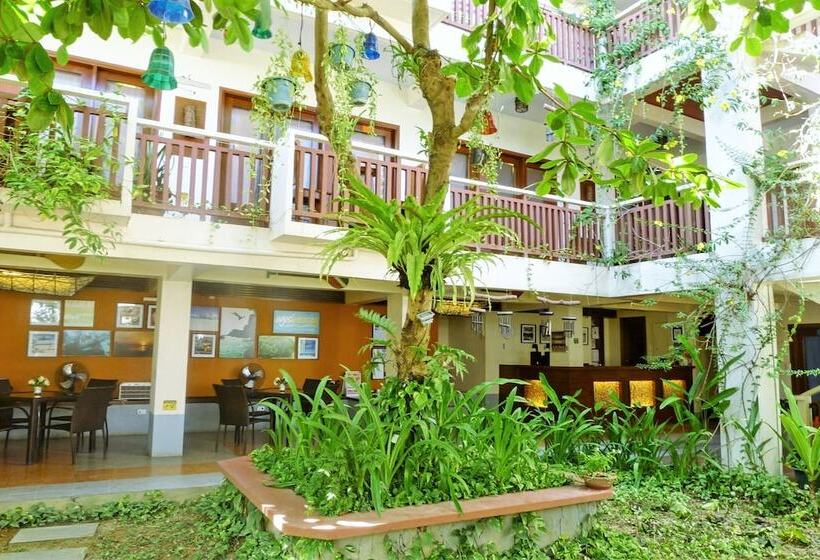 فندق Agos Boracay Rooms + Beds