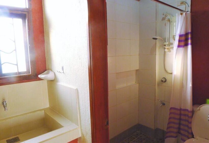 فندق Agos Boracay Rooms + Beds