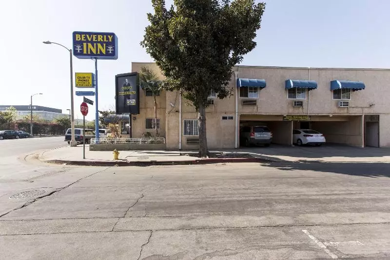 בית מלון כפרי Beverly Inn