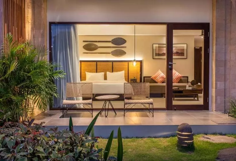 Отель Sanctoo Suites & Villas