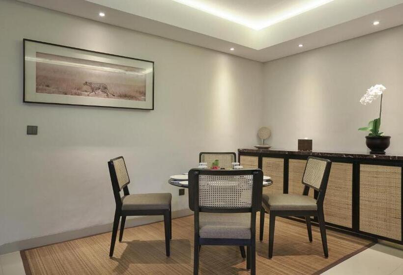 Отель Sanctoo Suites & Villas