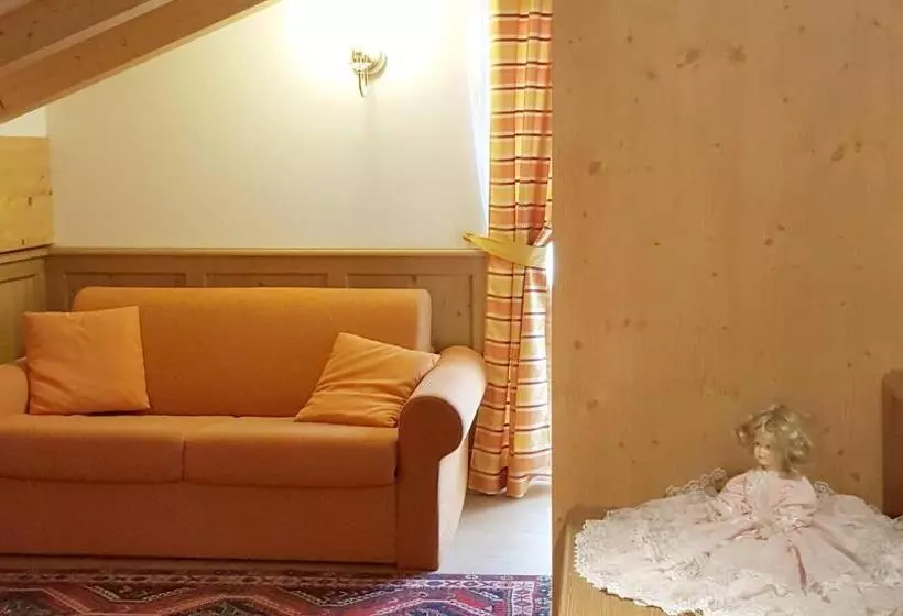 Отель Sass Maor