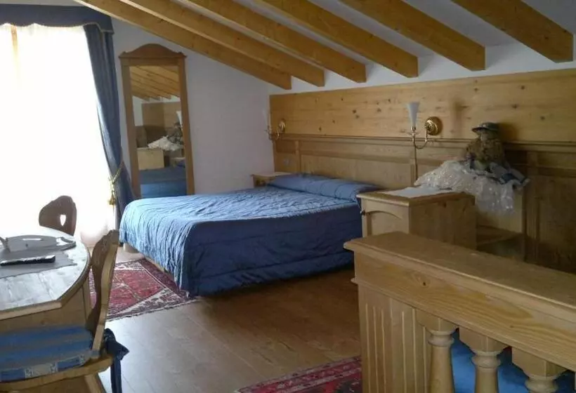 Отель Sass Maor