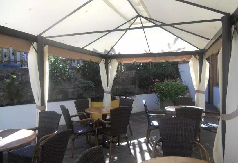 Отель Sass Maor