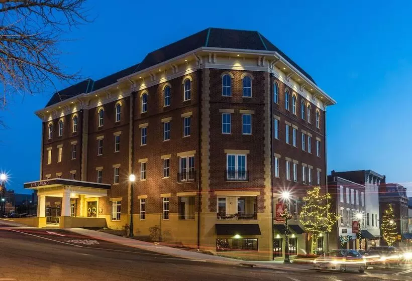 בית מלון כפרי The Mount Vernon Grand