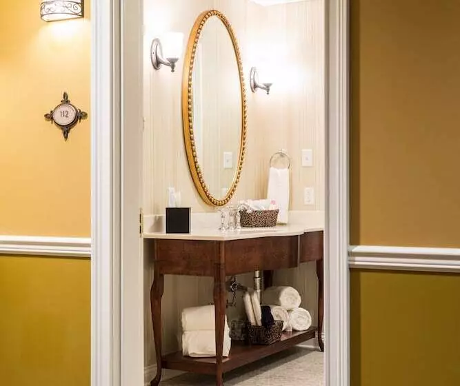 בית מלון כפרי The Mount Vernon Grand