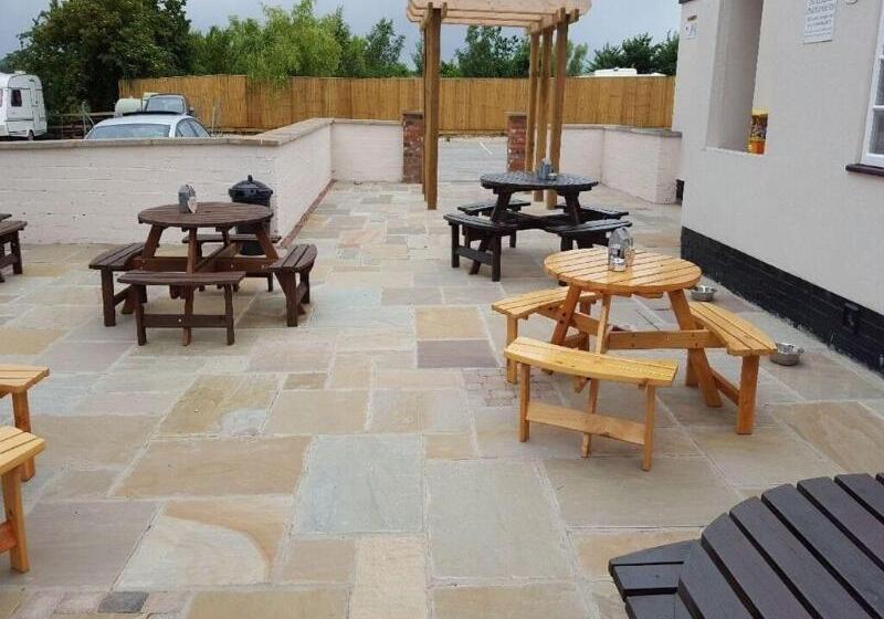 فندق The Royal Oak