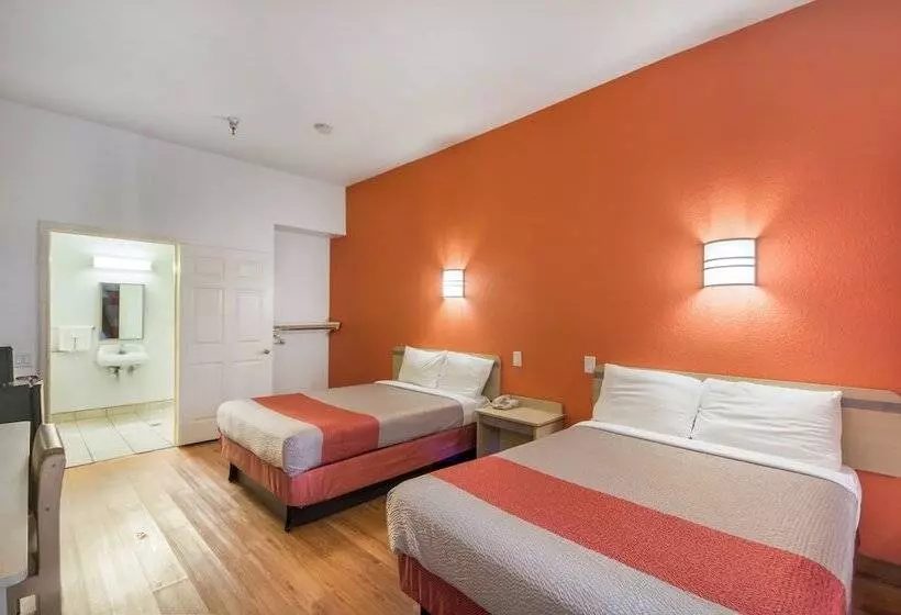 モーテル Americas Best Value Inn & Suites Humble