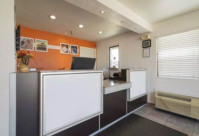 モーテル Americas Best Value Inn & Suites Humble
