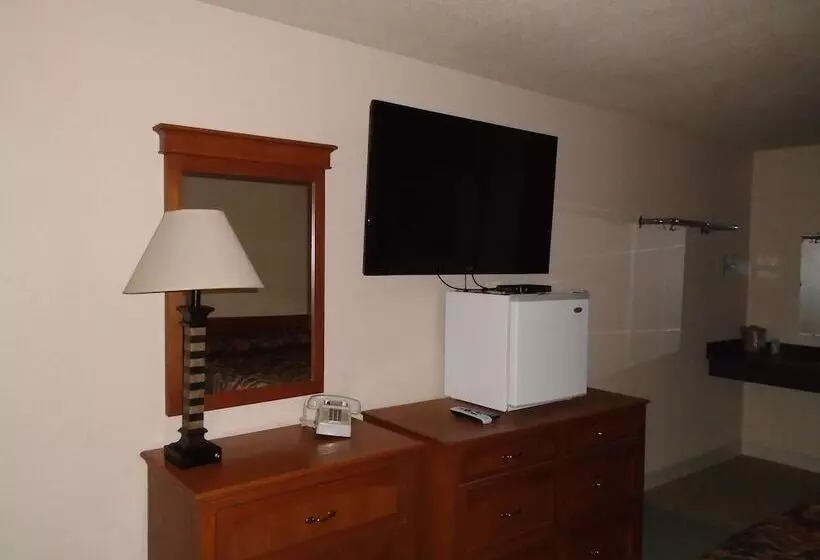 모텔 Arrowhead Inn New Salem