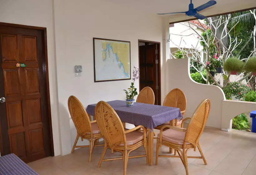 Majatalo Rawai Garden Bungalows