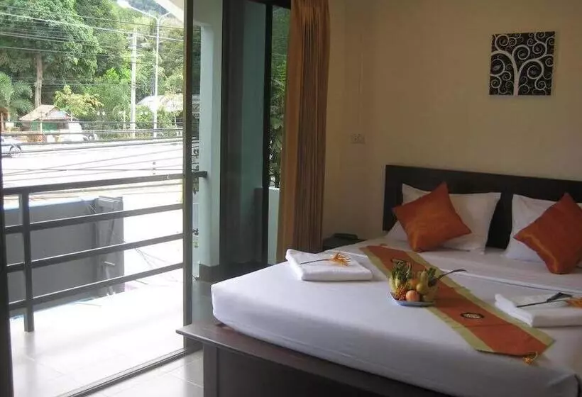 Wandee Bed And Breakfast Hostel