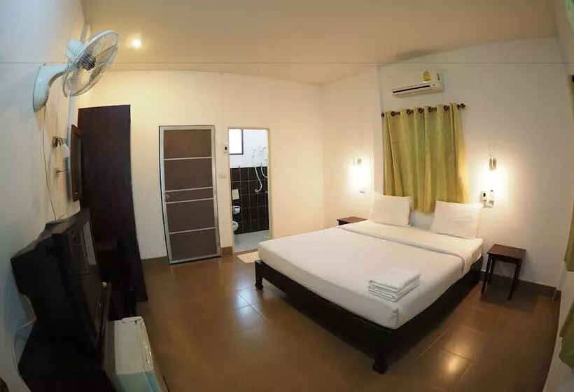 Wandee Bed And Breakfast Hostel