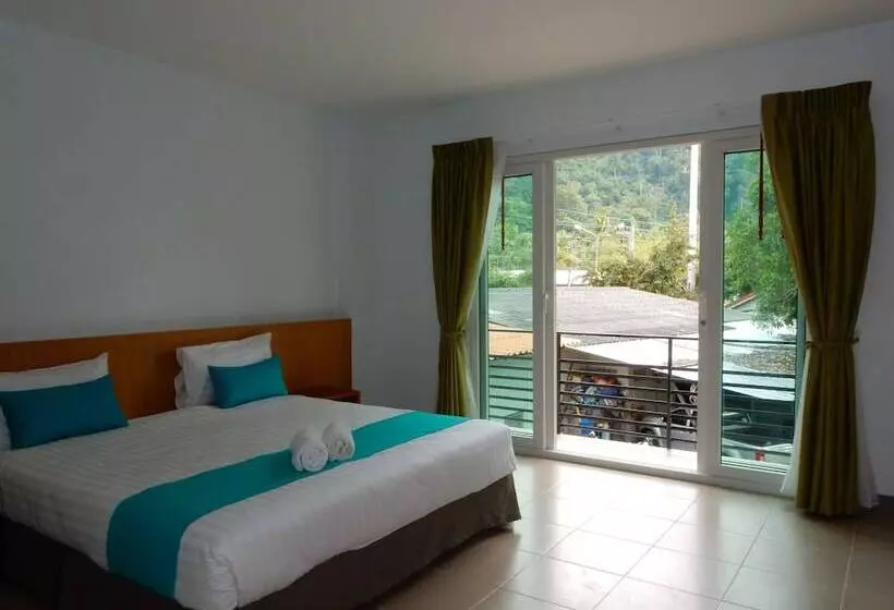 Wandee Bed And Breakfast Hostel