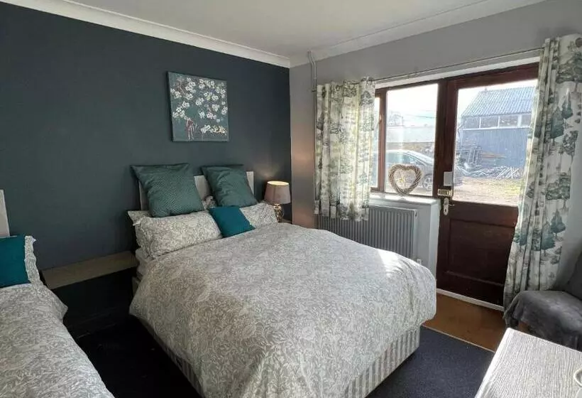 Retkeilymaja Dog And Castle