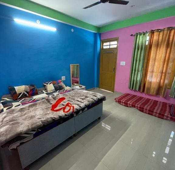 호스텔 Chojh Inn Guest House