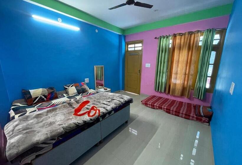 호스텔 Chojh Inn Guest House