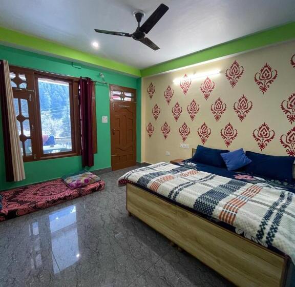 호스텔 Chojh Inn Guest House