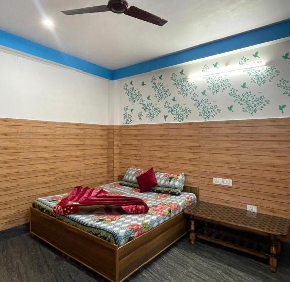 호스텔 Chojh Inn Guest House