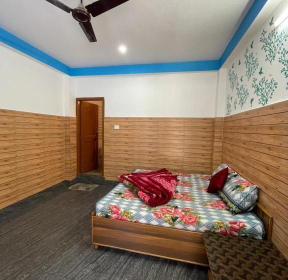 호스텔 Chojh Inn Guest House