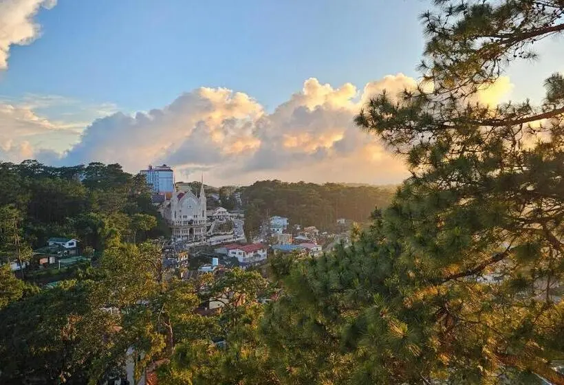 Cozy 3br Unit Near Mines View