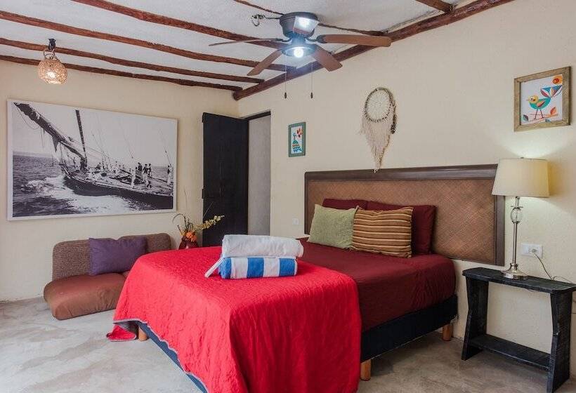 هتل کپسول Eco Rooms Tulum