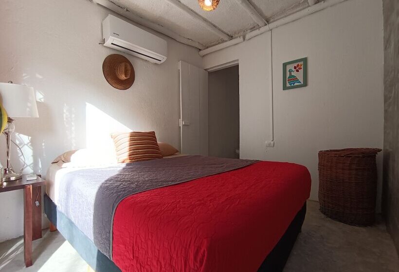 هتل کپسول Eco Rooms Tulum