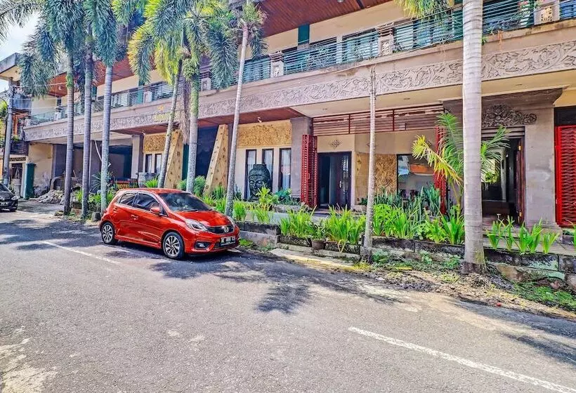 ホテル Oyo 92439  Tower Klungkung