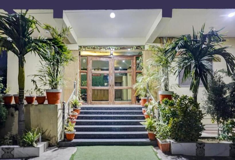 בית מלון כפרי Oyo Home Shankar