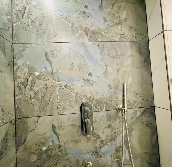 ペンション Cliff Garden