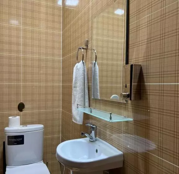 Hayot Hostel