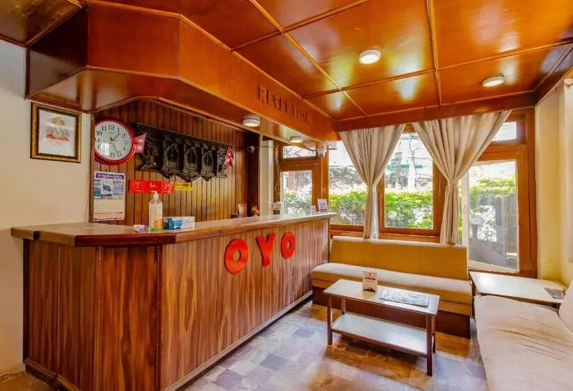 هتل Oyo 795  Holiday Inn