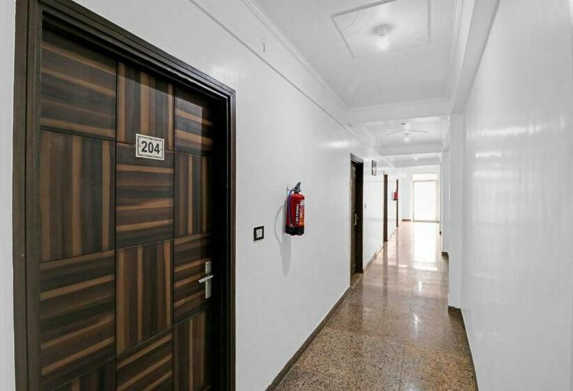 Hotel Flagship 85851 Bharat Stay