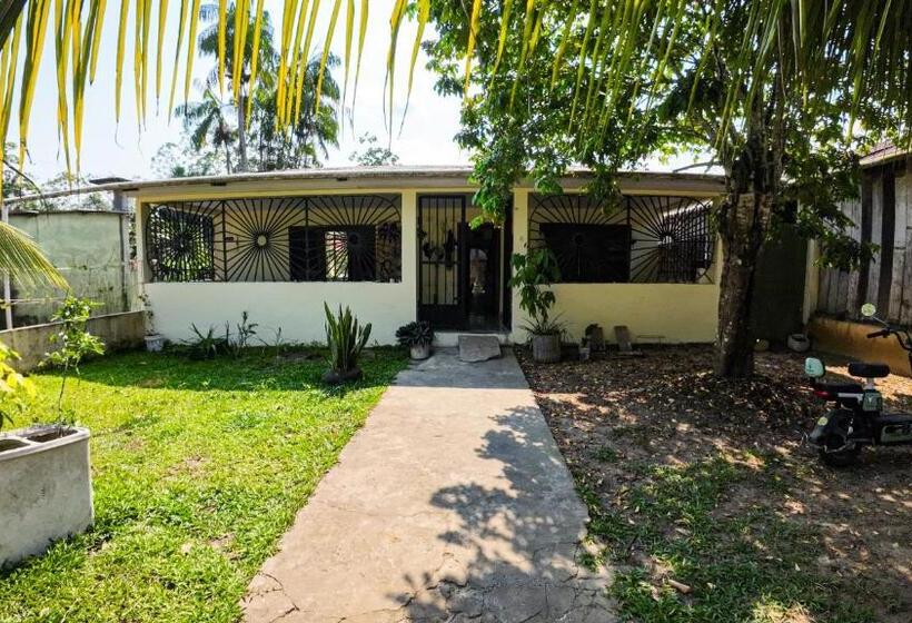 پانسیون Capibara Guest House