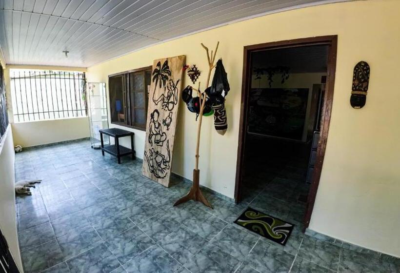 پانسیون Capibara Guest House